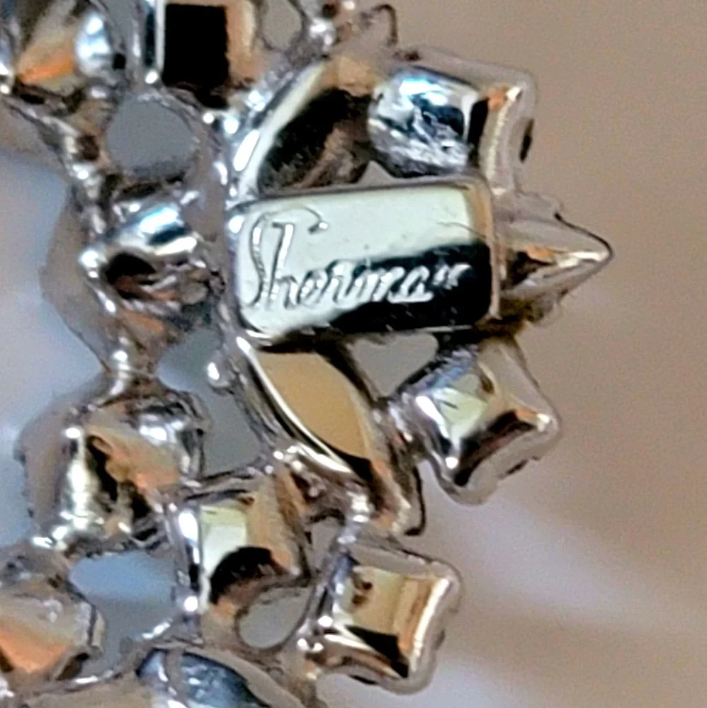Vintage Signed Sherman Blue Aurora Borealis Rhinestone Wreath Brooch Canada